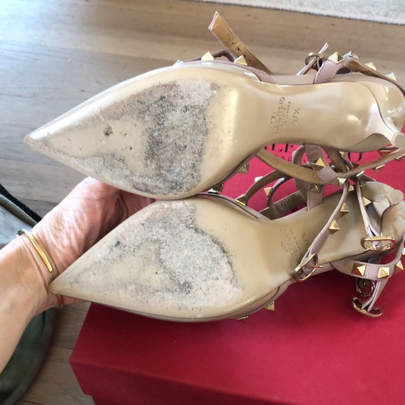 Valentino Garavani rockstud heels 7.5 only worn a few times - Picture 4 of 5